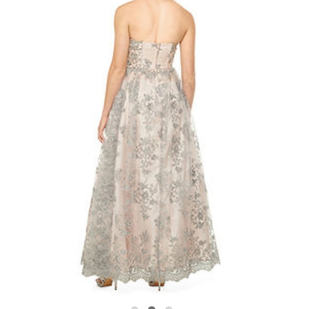 Dress - Picture 2 of 4